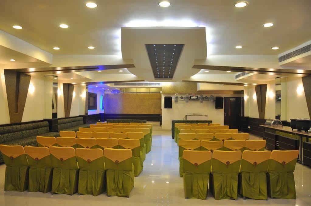 Hotel Silver Stone Ludhiana Exterior photo