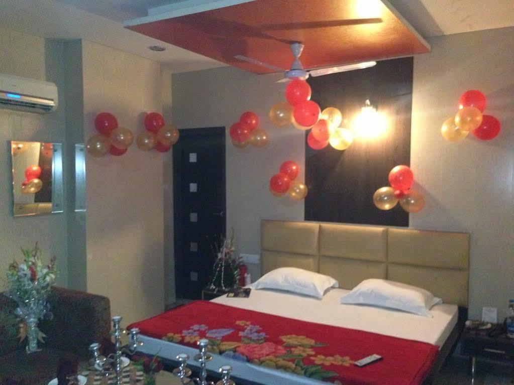 Hotel Silver Stone Ludhiana Exterior photo